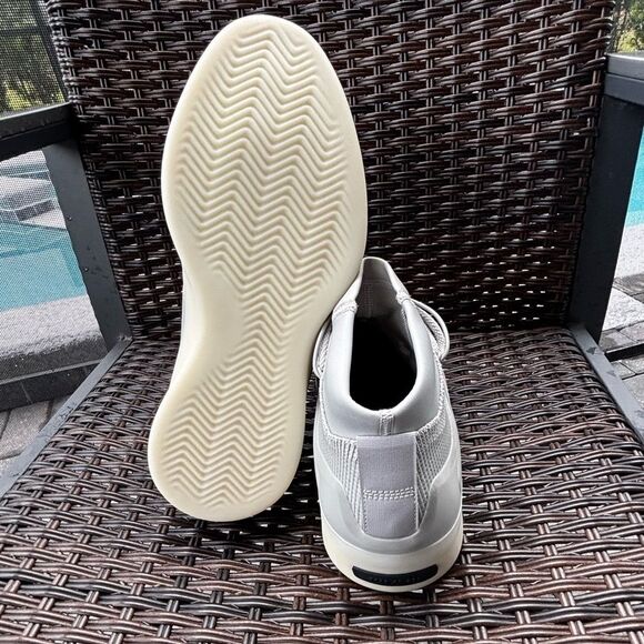 Fear of God x Adidas Basketball Sesame Carbon main image 8